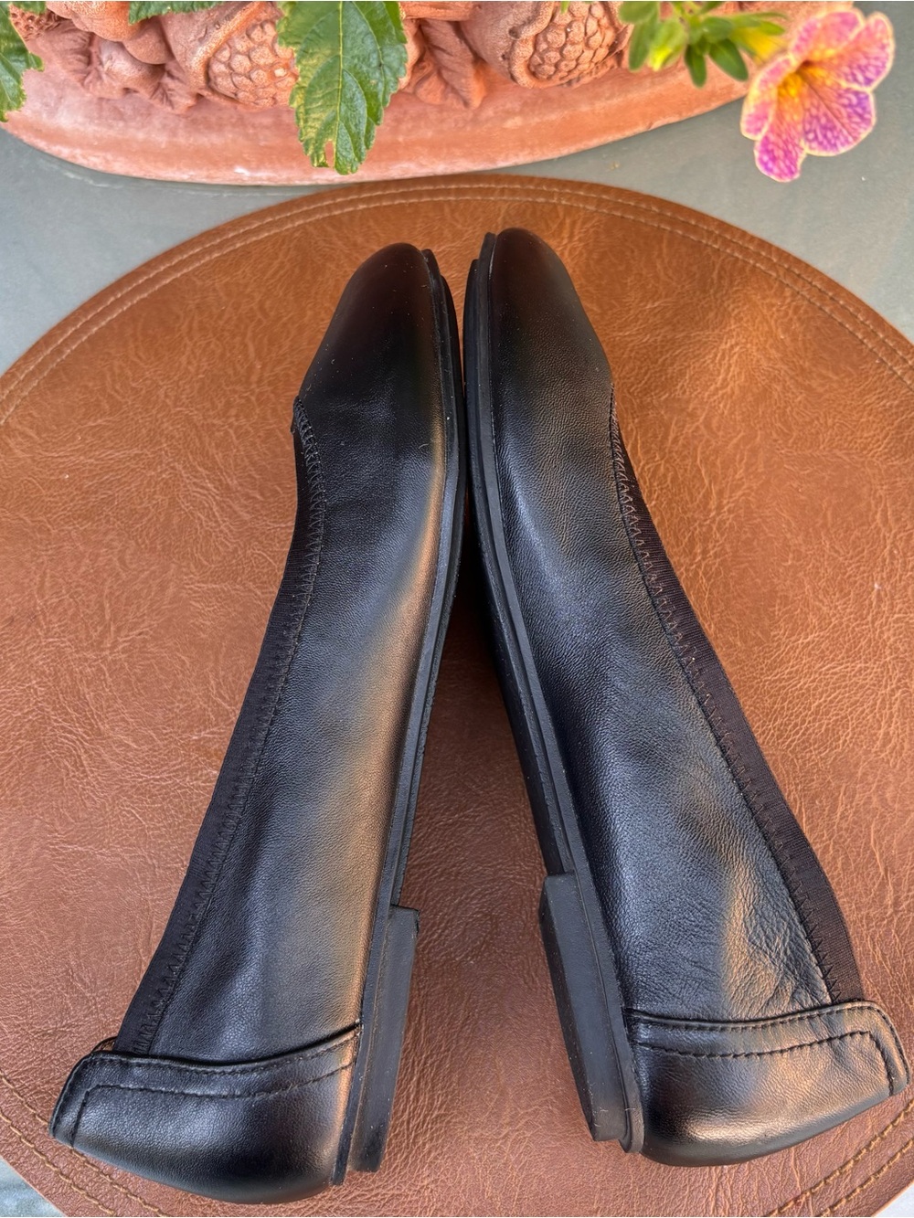 Vionic Black Leather Rounded-Toe Ballet Flats - Picture 3 of 7
